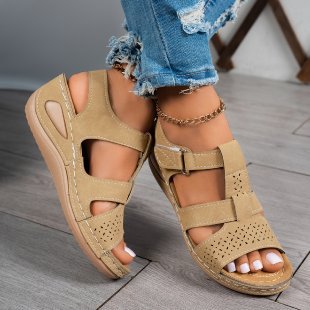 Damen Komfortable Sandalen mit atmungsaktiven Cut-Outs und verstellbaren Riemen R&B