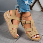 Damen Komfortable Sandalen mit atmungsaktiven Cut-Outs und verstellbaren Riemen R&B