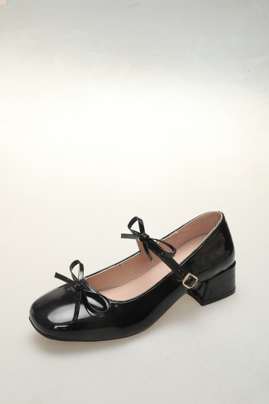 Damen Elegante Ballerinas mit dekorativen Schleifen und hochwertiger Lack-Optik R&B
