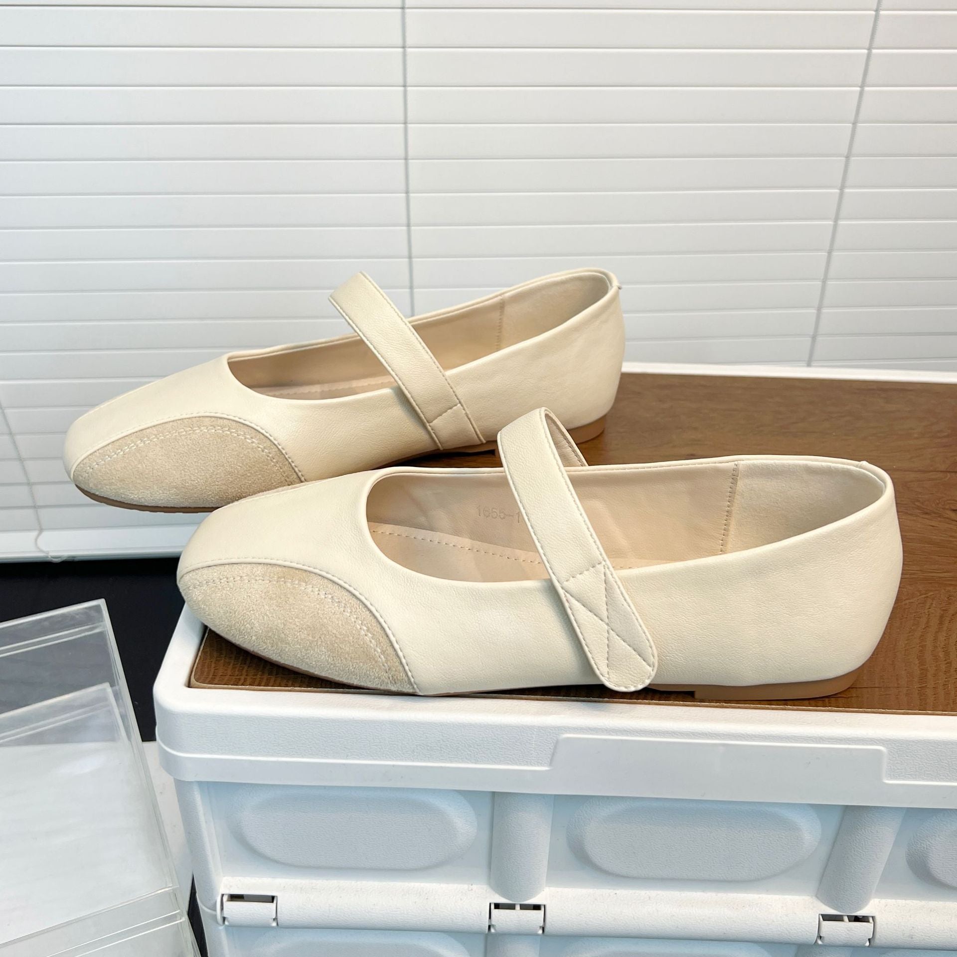 Damen Ballerinas mit modischem Riemenschluss aus hochwertigem Leder R&B