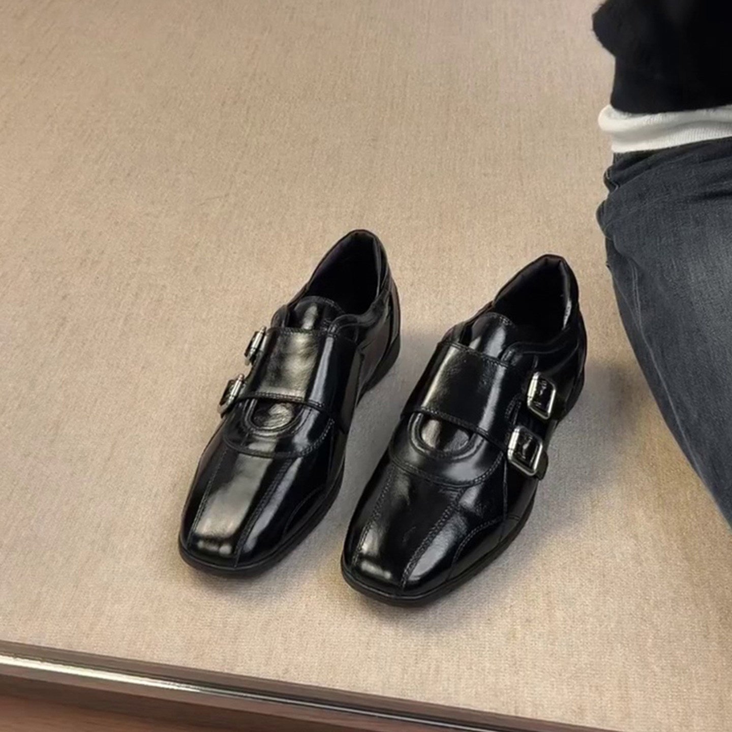 Damen elegante Schnürschuhe mit doppeltem Riemenverschluss R&B