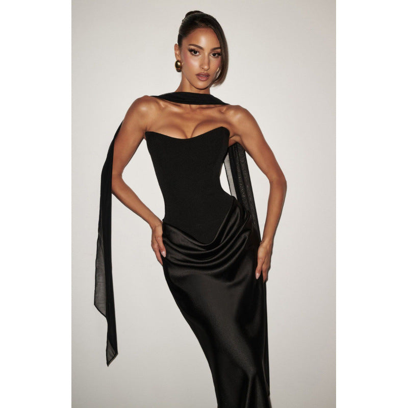 Damen Elegantes Cocktailkleid mit Herzausschnitt und fließendem Rockteil R&B