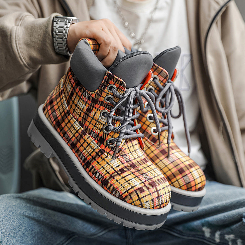 Herren Schnürstiefel mit kariertem Obermaterial und robustem Profil von