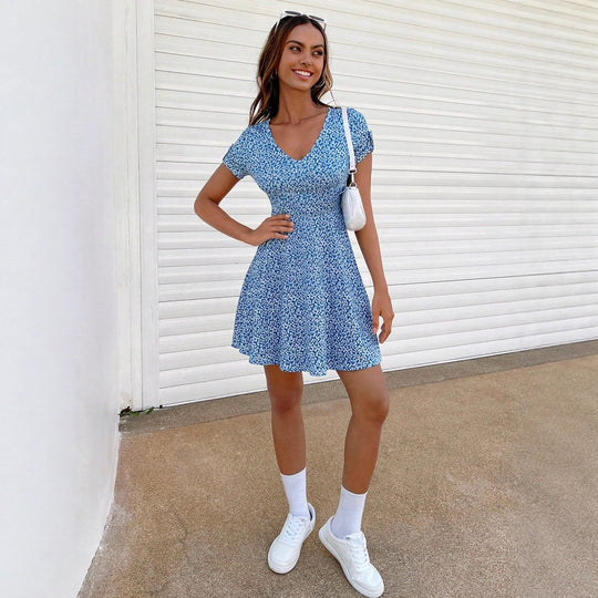 Damen Sommerliches Freizeitkleid mit floralen Mustern und schwingendem Rock R&B
