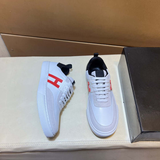 Herren Sneakers mit sportlichem Design und innovativer Dämpfungstechnologie R&B