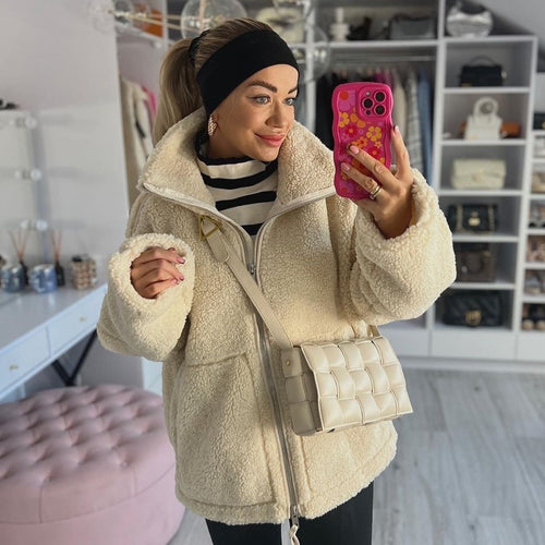 Damen Fleecejacke mit hohem Kragen und praktischen Taschen R&B