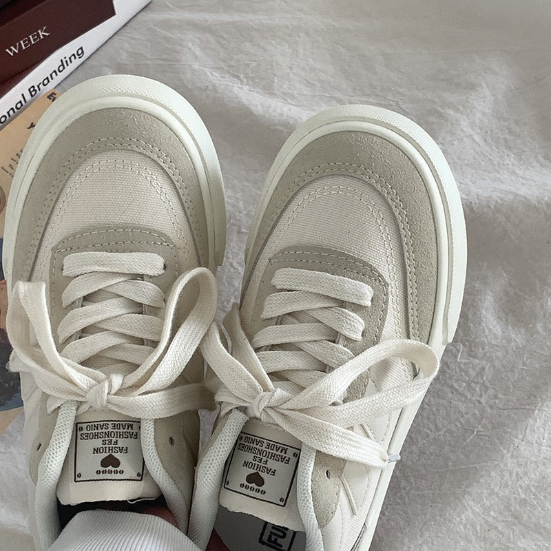 Damen Sportliche Sneakers mit einzigartiger Oberflächenstruktur und dämpfender Sohle R&B