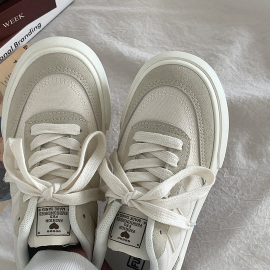 Damen Sportliche Sneakers mit einzigartiger Oberflächenstruktur und dämpfender Sohle R&B