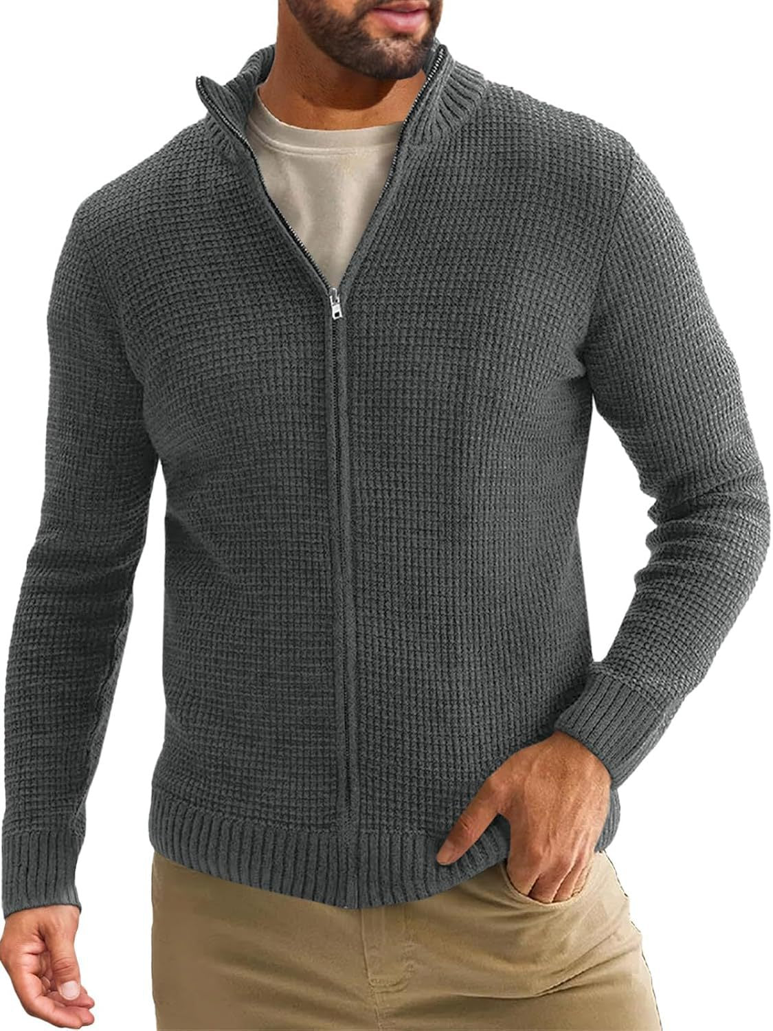 Herren Strickjacke mit hohem Kragen und praktischem Reißverschluss