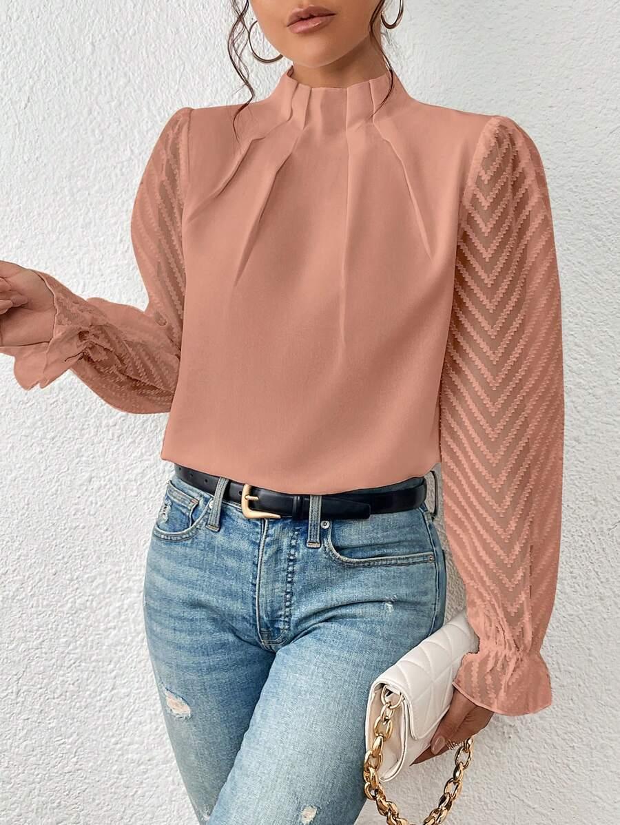 R&B | Bluse mit Plissiertem Kragen und Transparenten Ärmeln Stilvoll und Feminin