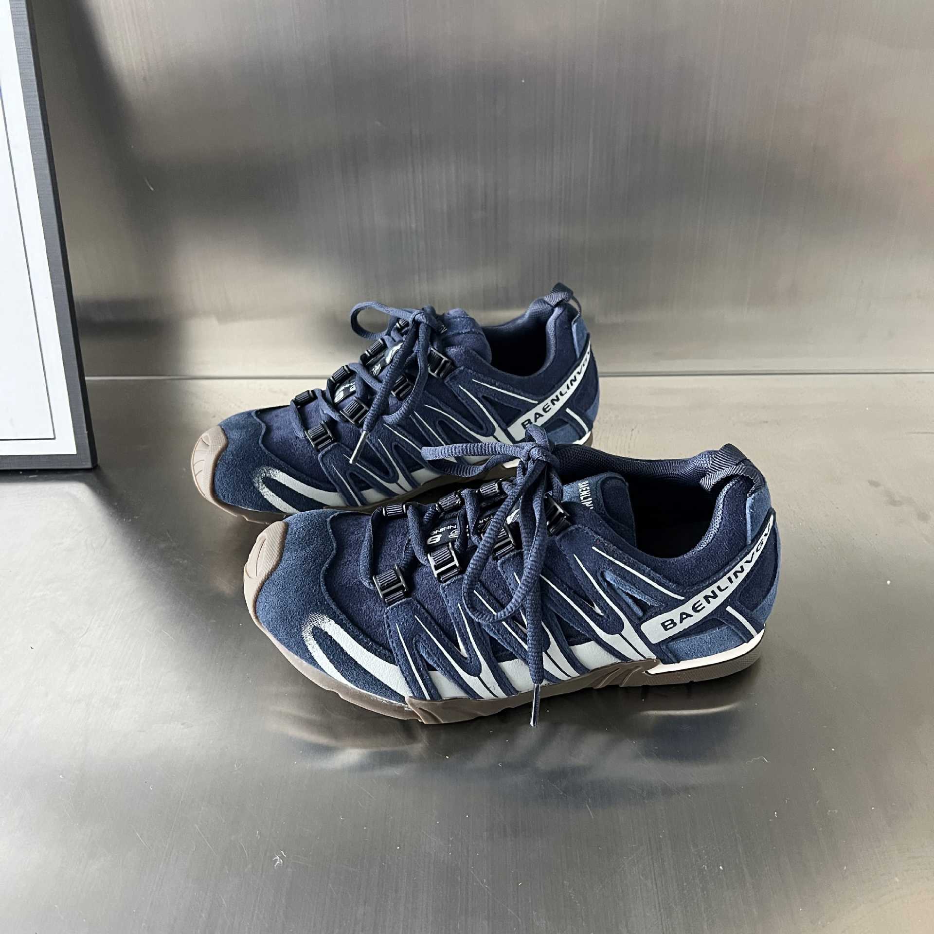 Damen Sportliche Outdoor-Sneaker mit atmungsaktiver Obermaterialstruktur und rutschfester Sohle R&B