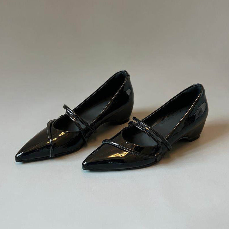 Damen Elegante und bequeme Pumps mit Riemchen R&B