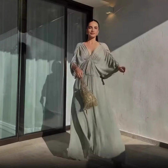Damen Maxikleid mit fließender Silhouette und eleganter Raffung R&B