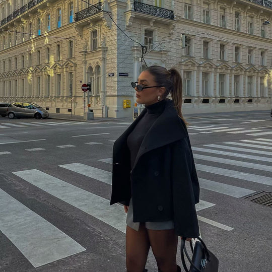 Damen modische Übergangsjacke im eleganten Doppelreiher-Stil R&B