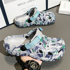 Damen modische Clogs mit einzigartigem grafischen Design und verstellbarem Riemen