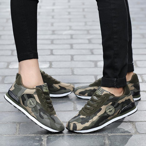 Damen Modische und sportliche Sneakers im Camouflage-Design R&B
