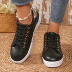Damen Sneaker mit gesteppter Oberflächenstruktur und stilvollen Akzenten R&B