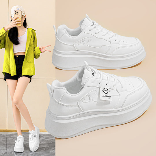 Damen Sneaker mit hochflächiger Sohle von R&B