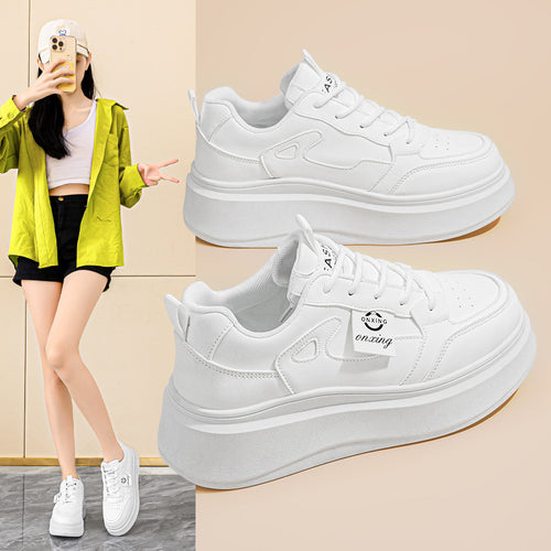 Damen Sneaker mit hochflächiger Sohle von R&B