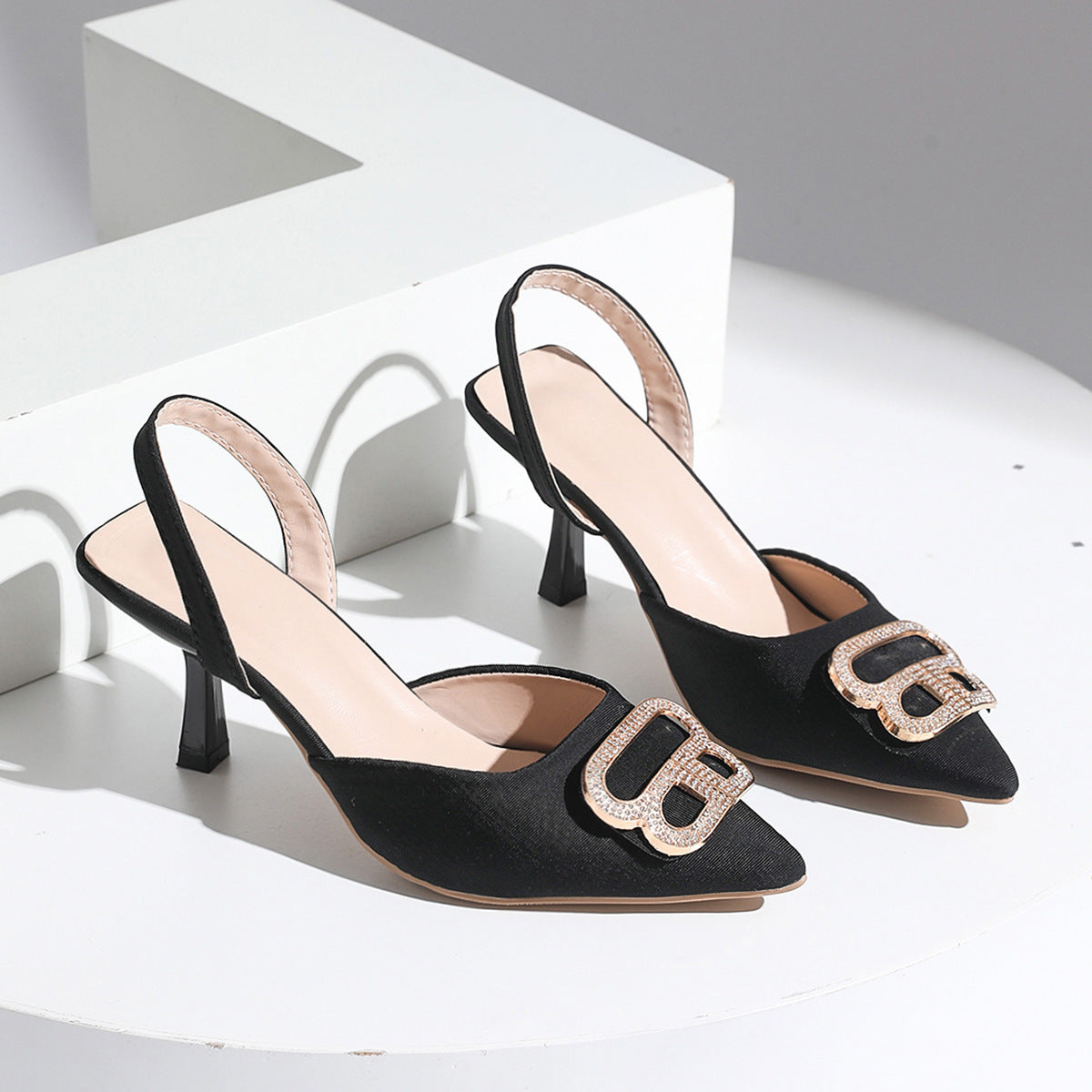 Damen Slingback Pumps mit elegantem Schmuckdetail R&B