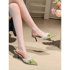 Damen elegante Mules mit Rüschendetails und gepunktetem Design R&B