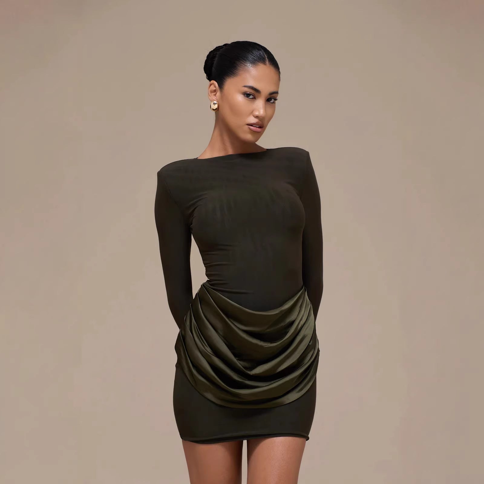 Damen Elegantes Minikleid mit Wickeldetails R&B