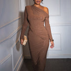 Damen Elegantes Maxikleid mit asymmetrischem Ausschnitt und schimmerndem Effekt R&B
