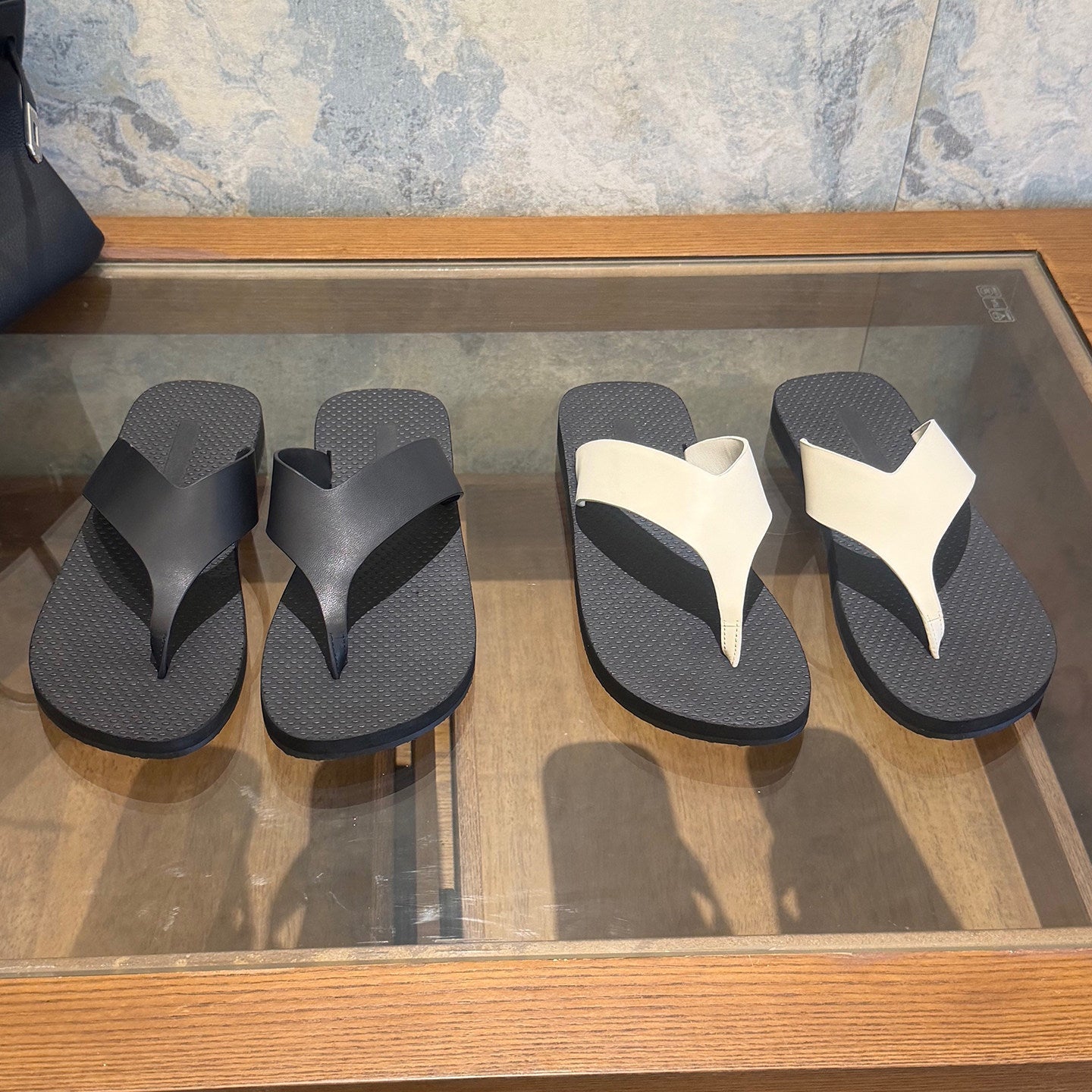Damen Flip-Flops aus hochwertigem, strapazierfähigem Material R&B
