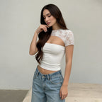 Damen Crop-Top mit Spitzenärmel und figurbetontem Schnitt R&B