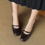 Damen Ballerina-Pumps mit dekorativem Riemchen und komfortablem Blockabsatz R&B