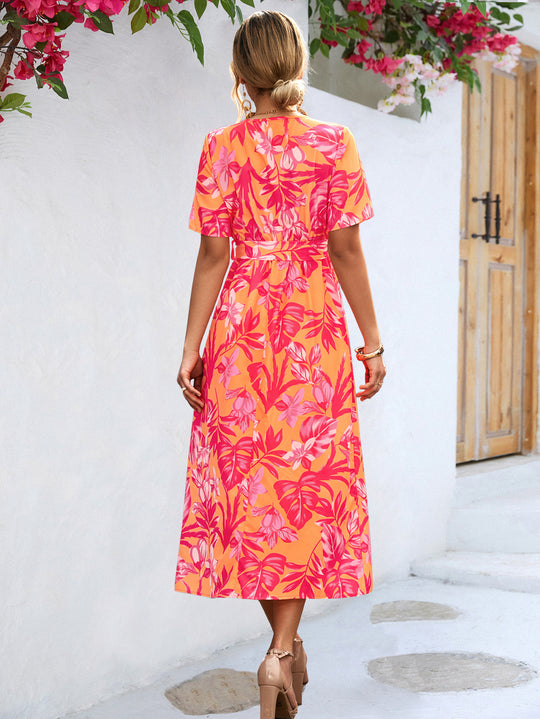 Damen Wickelkleid im floralen Design mit eleganten Rüschendetails R&B