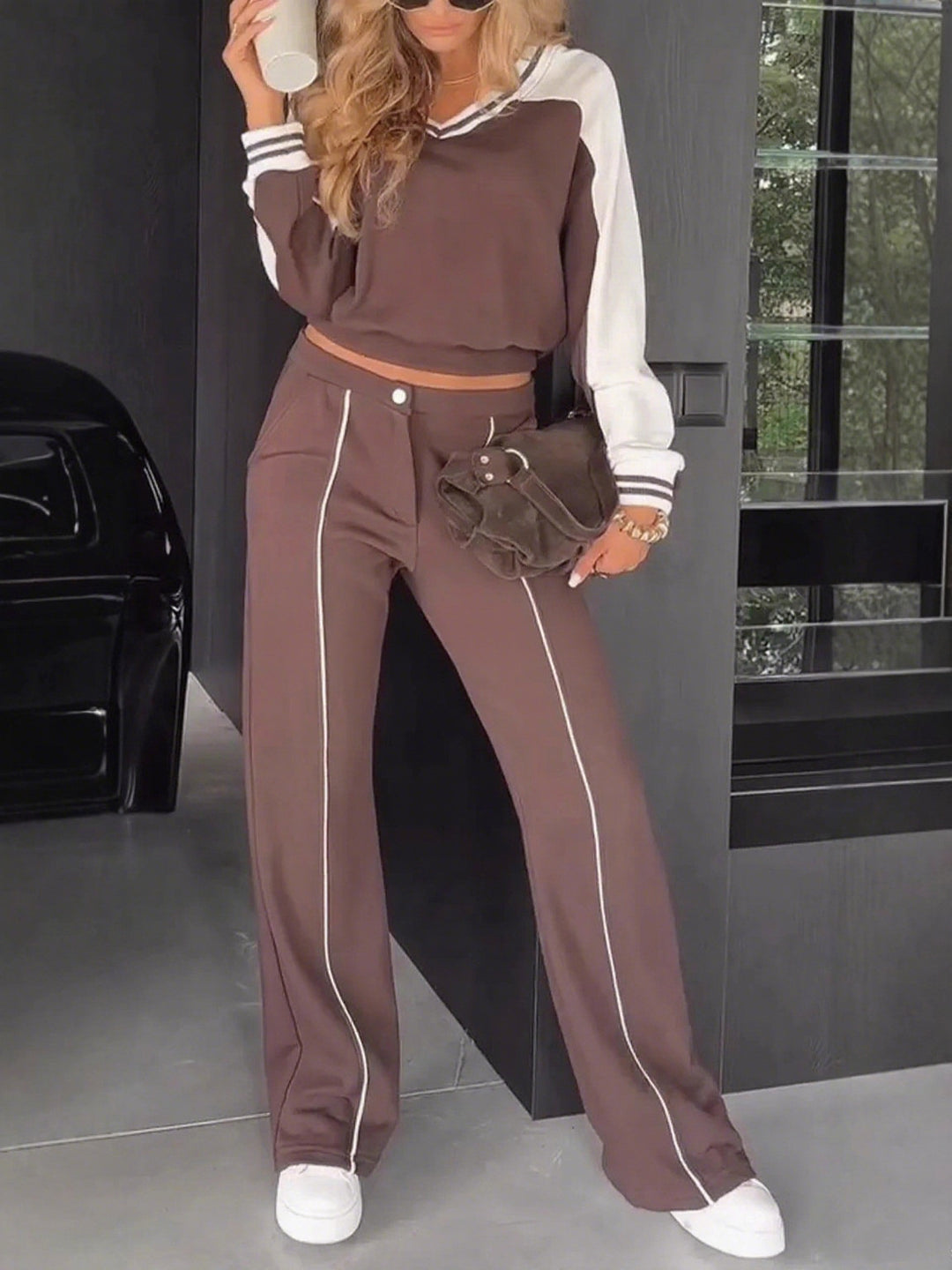 Damen nan sportlich-elegantes Zweiteiler-Set aus Baumwollmix mit V-Ausschnitt Sweatpullover und hochgeschnittener Schlaghose R&B