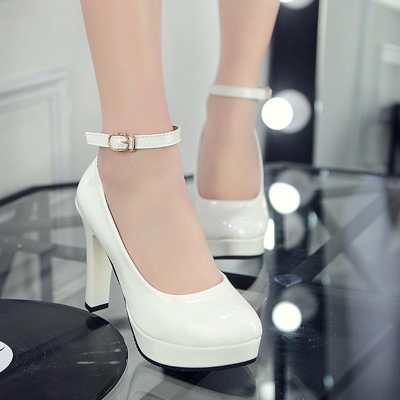 Damen Plateau-Pumps mit elegantem Riemchen und modischem Glanz R&B