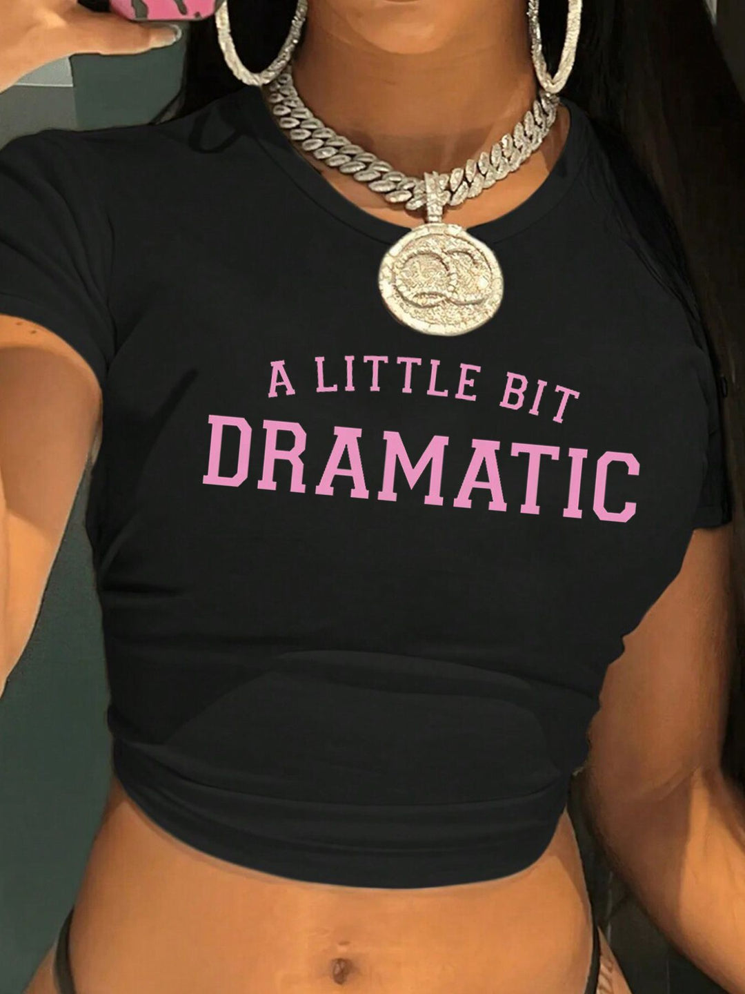 Damen Crop-Top mit kreativem Grafikdesign und modernem Schriftzug R&B