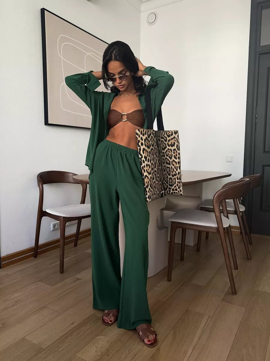 Damen entspannendes Oberteil und weite Hose R&B