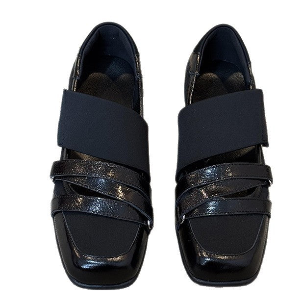 Damen bequeme Slipper mit modernem Riemendesign