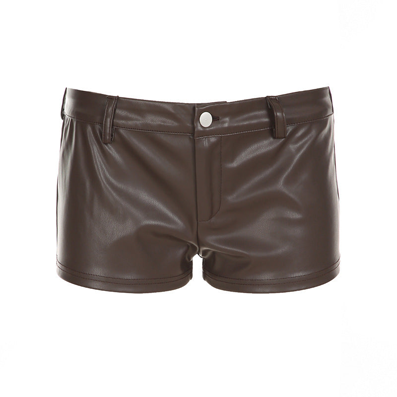 Damen Kunstleder-Shorts mit dekorativen Knopfdetails R&B