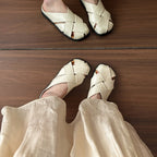 Damen bequeme und stylische Clogs mit modernen Kreuzriemen R&B