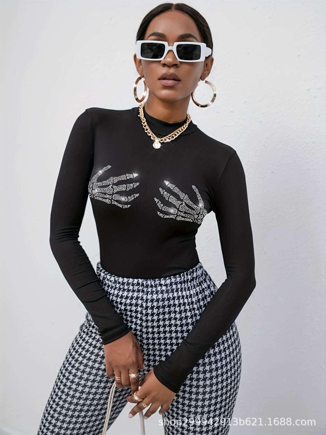 Damen nan figurbetontes transparentes Netz-Langarmshirt mit hohem Kragen und Strass-Skelettmotiv R&B