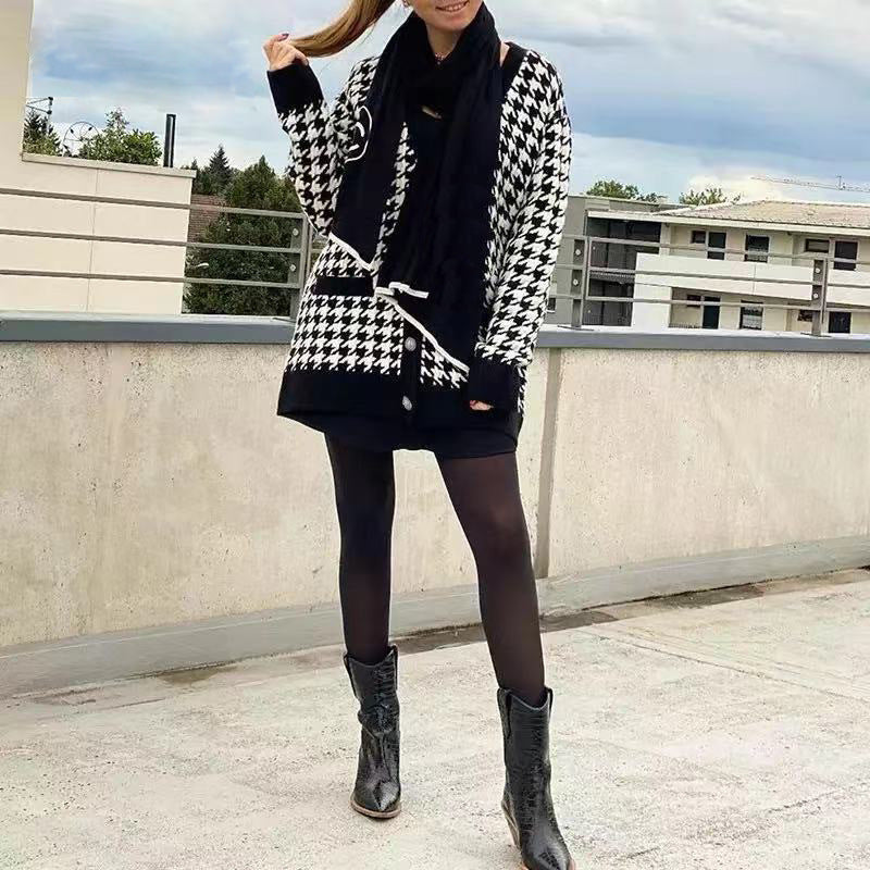 Damen modische Strickjacke mit klassischem Hahnentrittmuster und Knopfdetails R&B