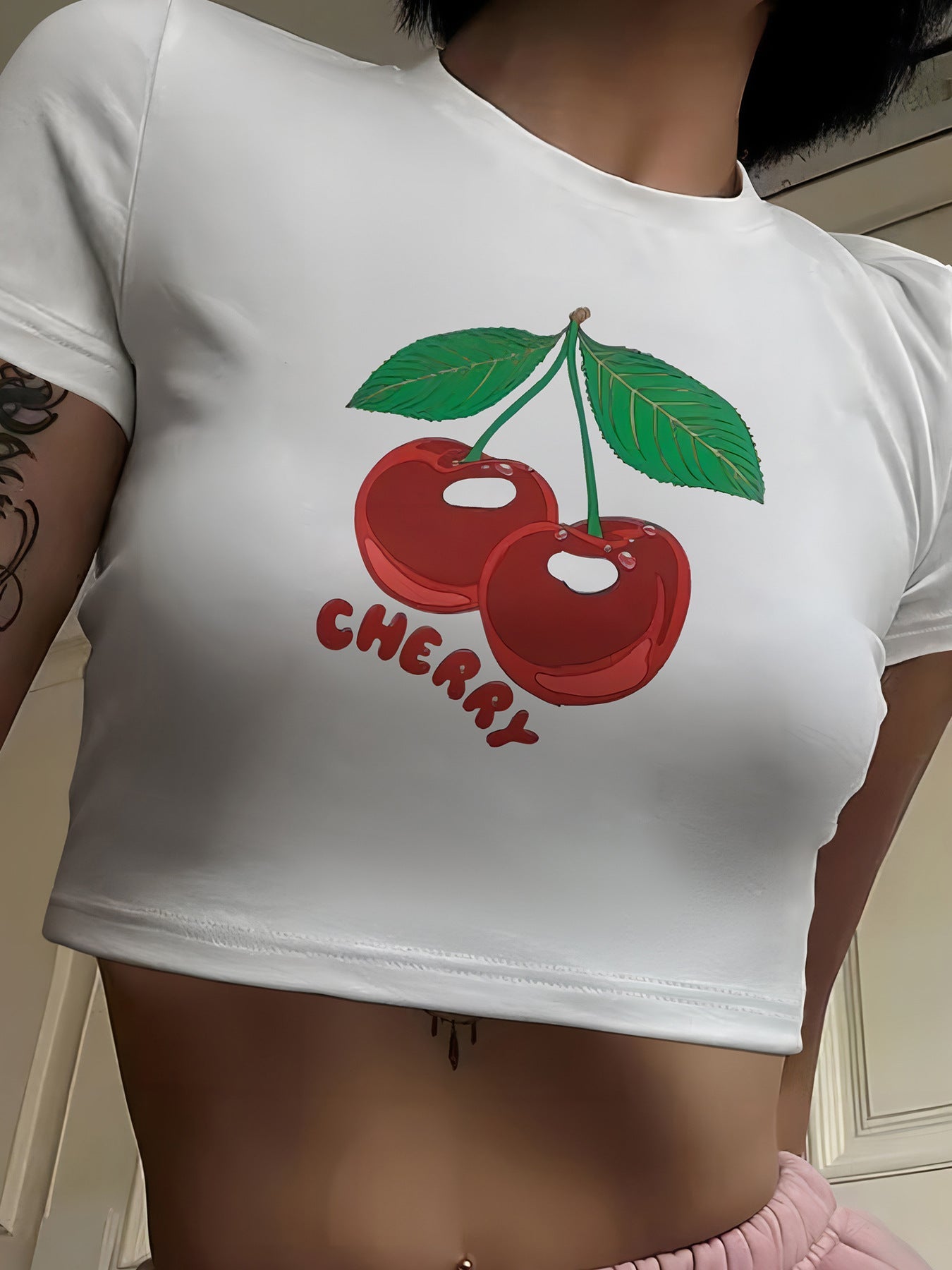 Damen Crop-T-Shirt mit fruchtigem Kirschdesign und lockerem Schnitt R&B