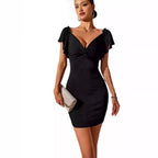 Damen figurbetontes Minikleid mit schmeichelndem V-Ausschnitt und Rüschendetails R&B