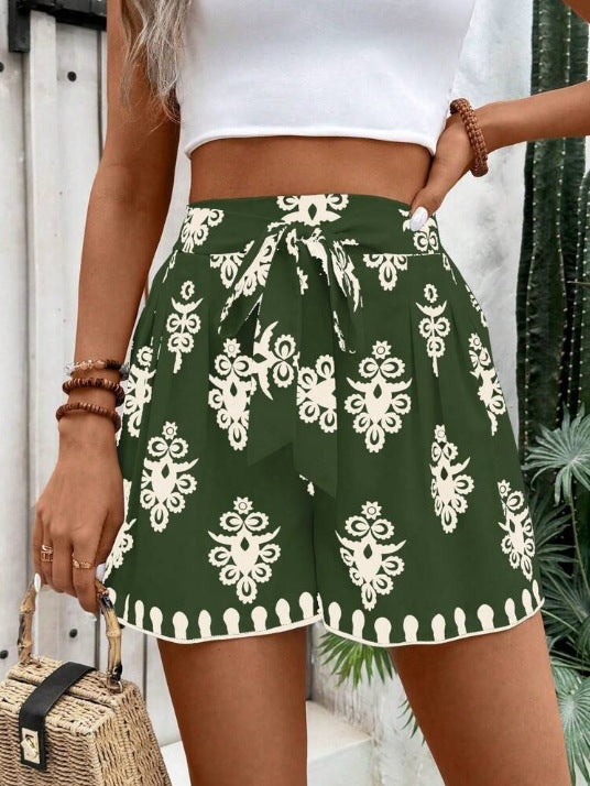 Damen Sommerliche Chino-Shorts mit Bindegürtel R&B