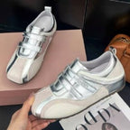 Damen Sportliche Sneakers mit metallic Akzenten und praktischen Klettverschlüssen R&B