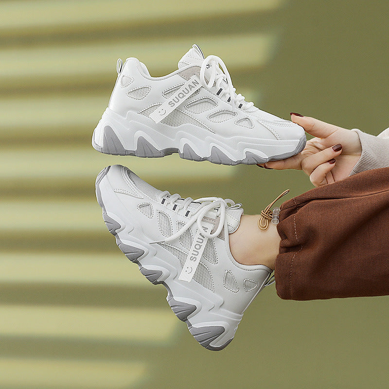 Damen Sportliche Sneakers mit futuristischem Design und atmungsaktiven Einsätzen R&B