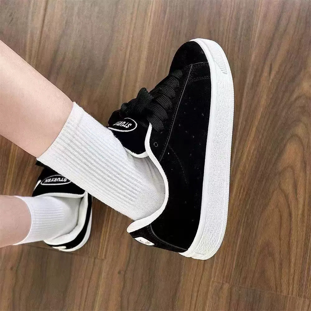 Damen modische Sneaker mit luxuriösem Veloursleder und komfortabler Dämpfung