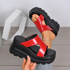Damen Plattform-Sandalen mit elegantem Metallic-Riemendesign und rutschfester Sohle R&B