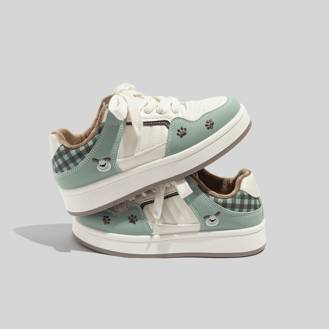 Damen Sportliche Sneakers mit verspieltem Tiermotiv und samtigen Akzenten R&B