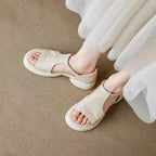 Damen modische Sandalen mit ergonomischem Fußbett und rutschfester Sohle R&B