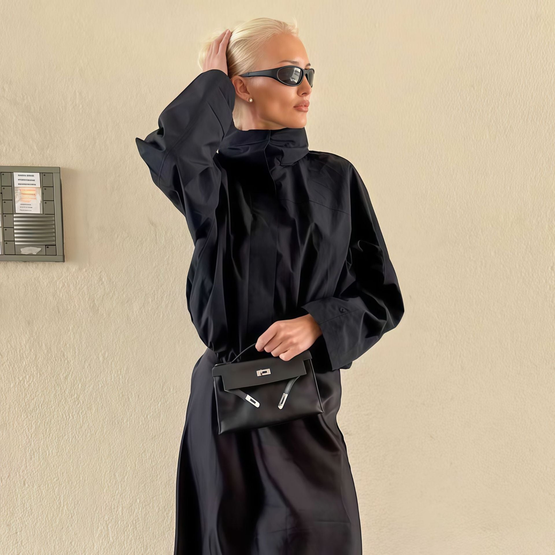 Damen Funktionale Oversized-Jacke mit hohem Kragen und innovativem Design R&B